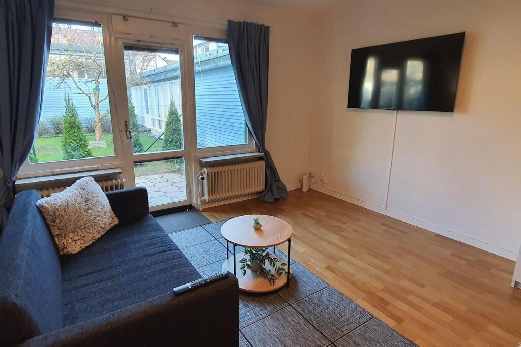 Apartment With Garden Near Metro! Στοκχόλμη Εξωτερικό φωτογραφία
