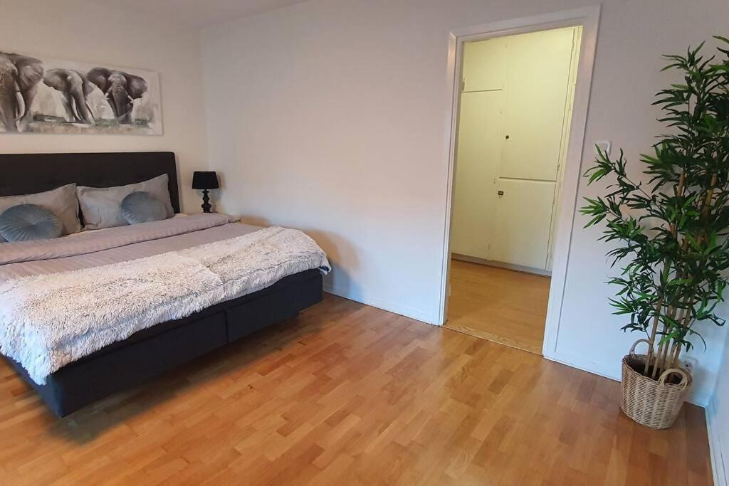 Apartment With Garden Near Metro! Στοκχόλμη Εξωτερικό φωτογραφία