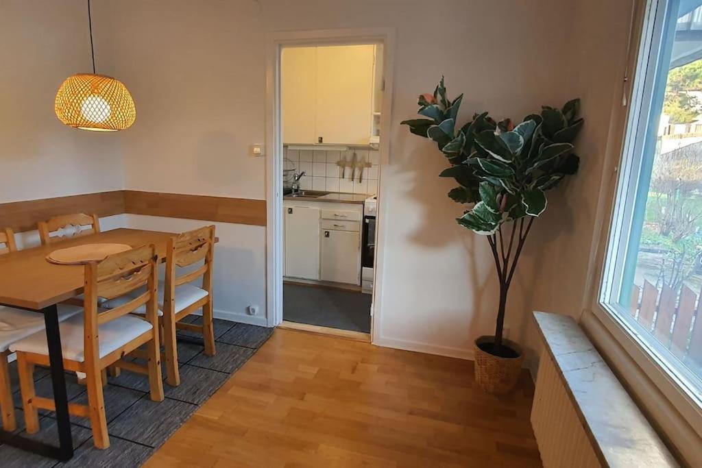 Apartment With Garden Near Metro! Στοκχόλμη Εξωτερικό φωτογραφία